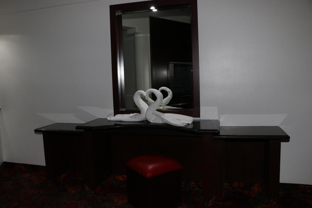 Motel Marina Marbella 提华纳 外观 照片